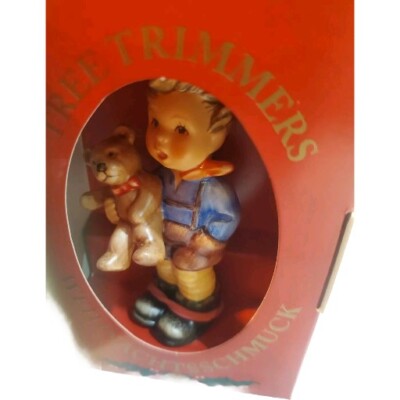 Hummel # 1387 Hum 2074/A/O  ''Christmas Gift''  Ornament 1997  3 1/4 Inch. NEW!