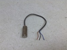 Omron E2E-X2F1 Proximity Switch Sensor 12-24 VDC E2EX2F1