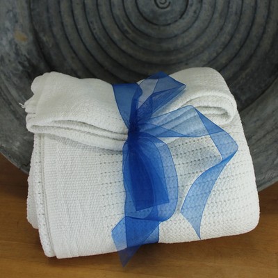 USA Unbranded Cotton Blanket White Woven 66'' X 86''