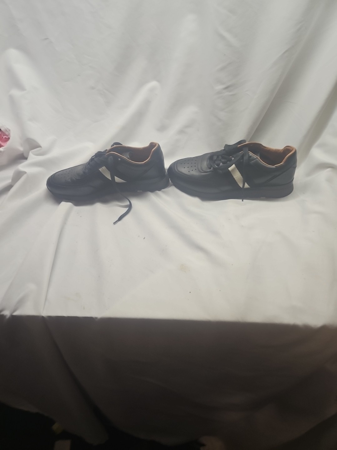 Picture 2 of 5