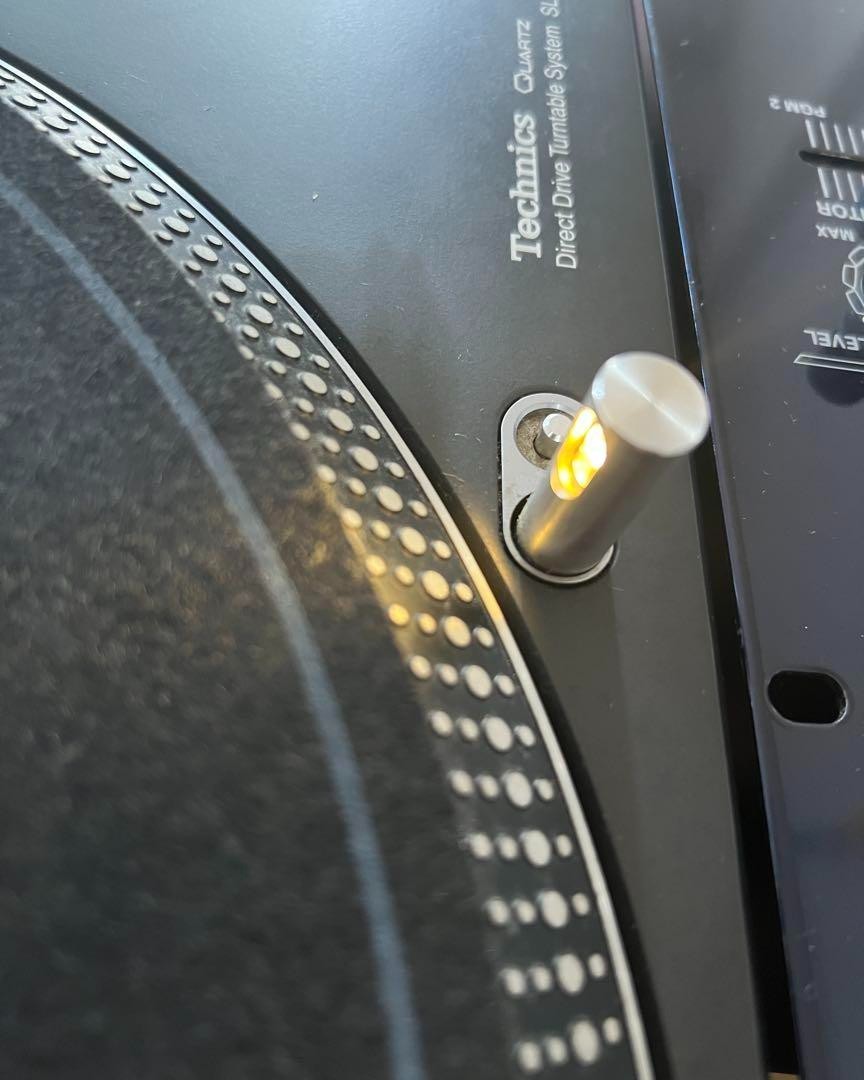 Technics SL-1200MK5×2台 Vestax PCV-002×1 Technics SL-1200MK5 Turntables ×2 Vestax PCV-002 Mixer DJ