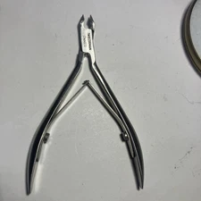 Tweezer Man Stainless Cuticle Nipper Used Nice  Condition