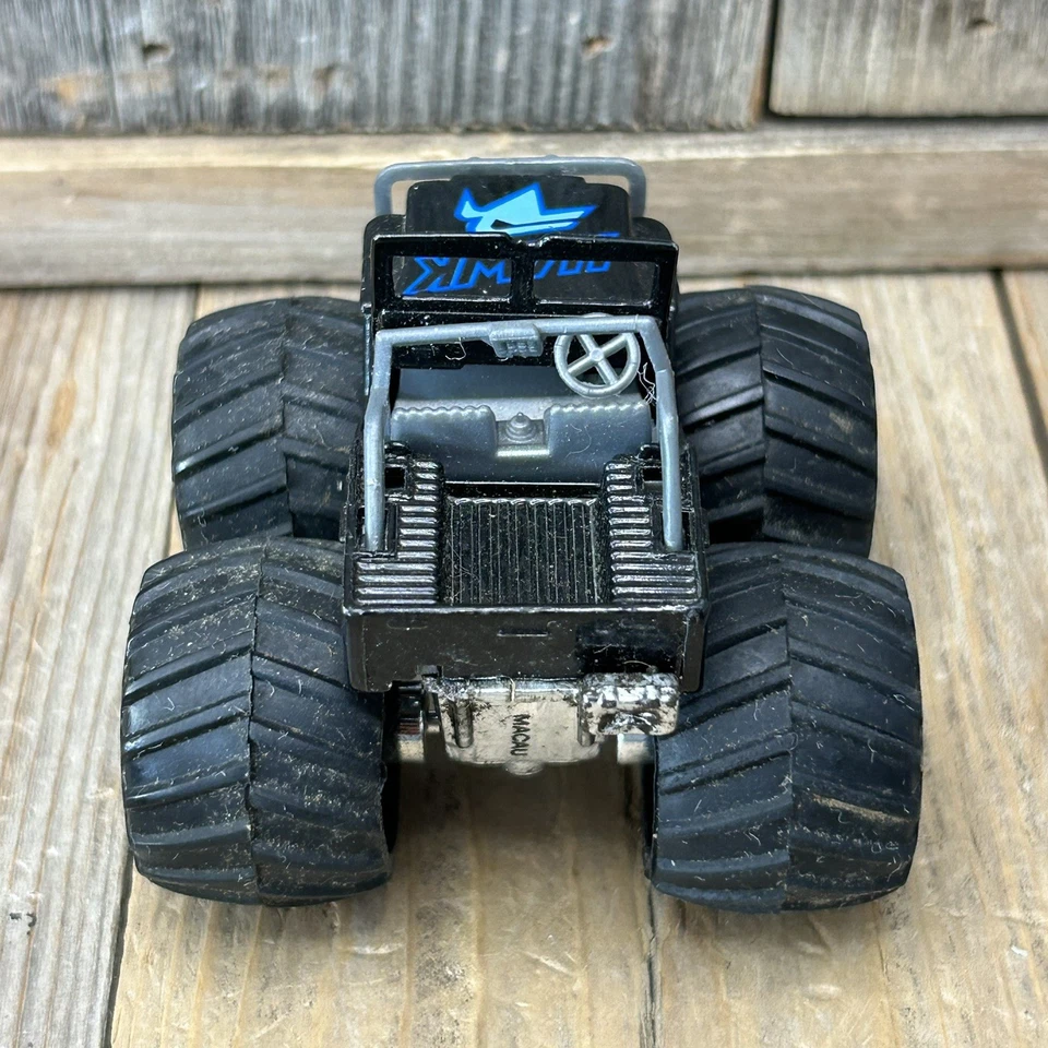 Monster Truck Diecast Jeep Hawk Super Chargers 1985 Matchbox de colección Foto 3 de 4