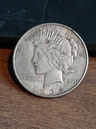1934D Better Date Peace Dollar - Picture 2 of 4