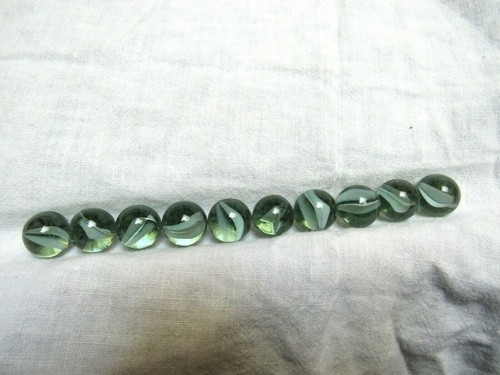 Vintage Peltier? Set 10 Katzenaugen Murmeln Banane Opal weiße Farbe auf klarem Grün - Bild 1 von 9