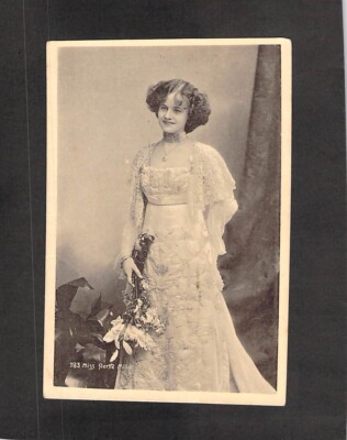 C2735 Glamour Miss Gertie Millar Silverine PU Victoria 1d stamp vintage postcard