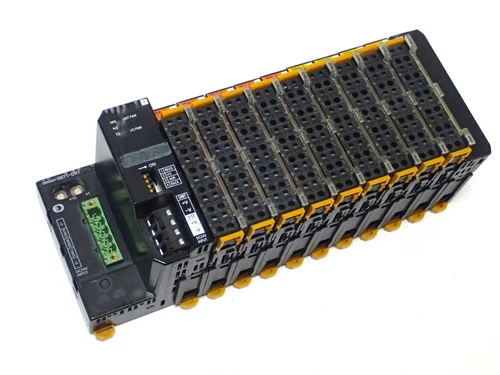 OMRON GRT1-DRT V1.0 DEVICENET INTERFACE UNIT w/ 5x ID4-1, 4x OD4-1 & 1x GRT1-END