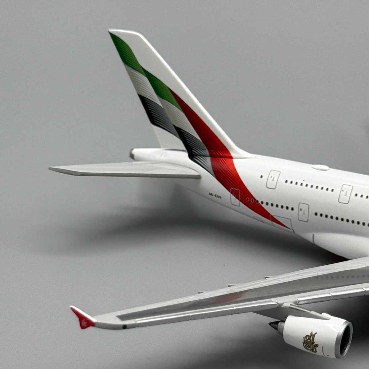 EMIRATES Airbus A380-800 1/500 Herpa 537193 EAN