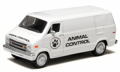 DODGE B 100 Van - Animal Control - 1976 - white - Greenlight 1:64