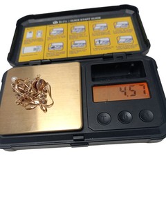9ct Mixed Gold 375 Gold Scrap Broken/odd Earrings/ Chain 4.57g Weight SCRAP