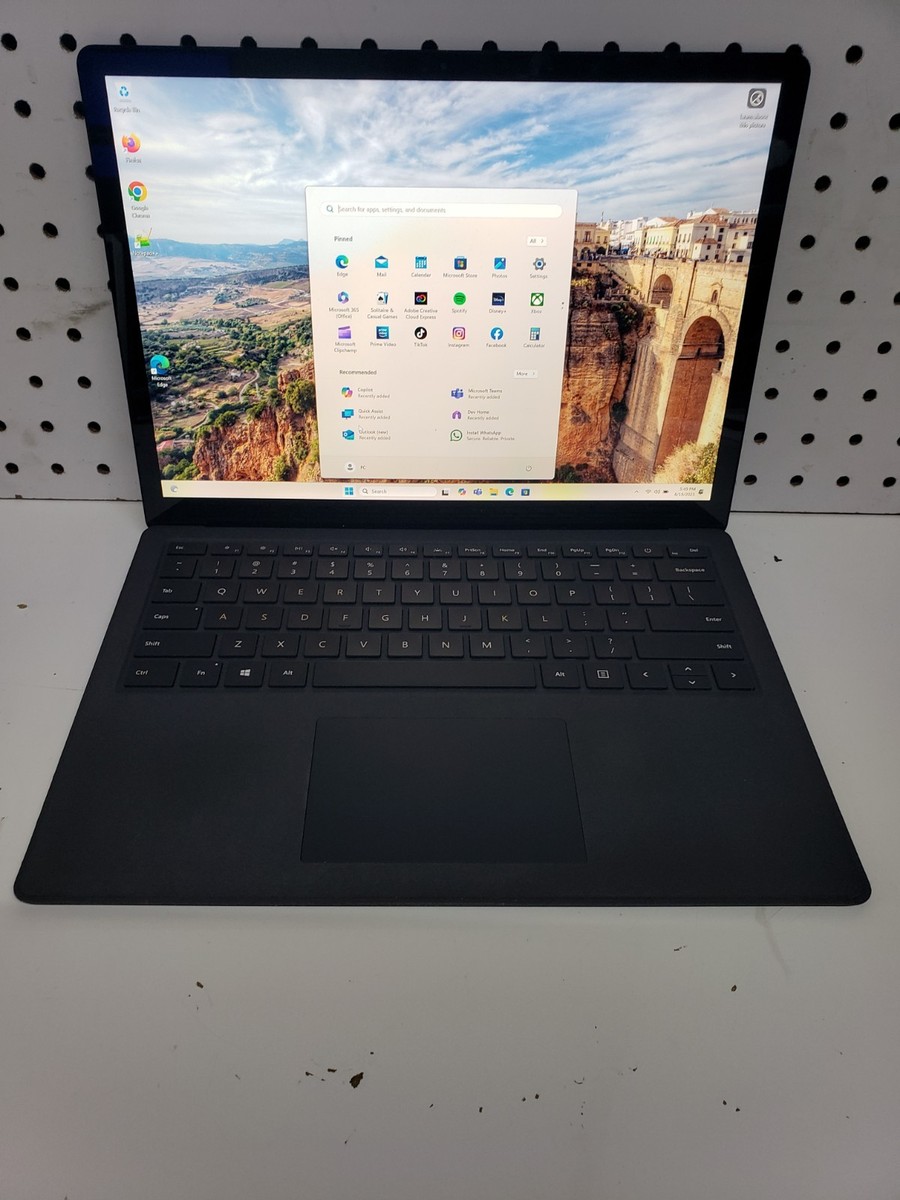 Surface Laptop2 i5-8250U 8GB/256GB Win11 【公式通販】