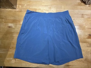 Lululemon Men's 7” Large pace breaker Shorts Linerless . Tags Removed