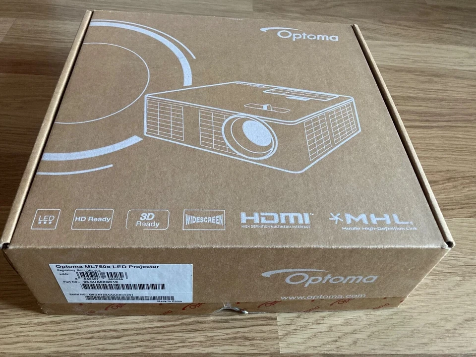 Optoma portable projector ML750E with its original box - Image 2 of 3