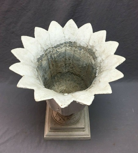 Vintage 19" Tall Cast Aluminum Urn Shabby Plant Stand White Chic Old 1677-21B - 第 6/12 張圖片