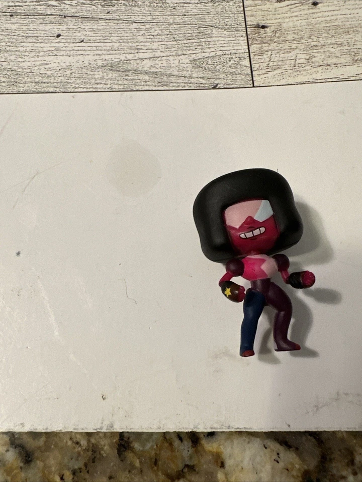 2016 Funko Mystery Minis Cartoon Network Steven Universe Garnet Toy Figure - Image 4 of 4