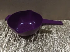 New Big Tupperware Colander/Strainer 2Q beautiful Bright Dark Purple Color