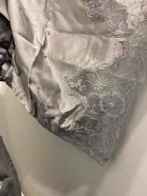 Lise Charmel Silver Grey Silk Robe 12 Medium Ultra Feminin Perle Satin & lace