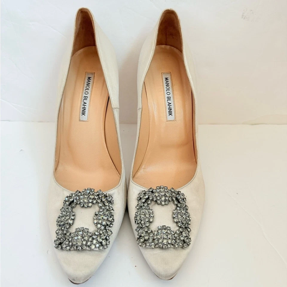 Manolo Blahnik Gris Satinado Floral Hangisi 90mm Cristal Embellecido Bombas EU 40 Foto 3 de 4