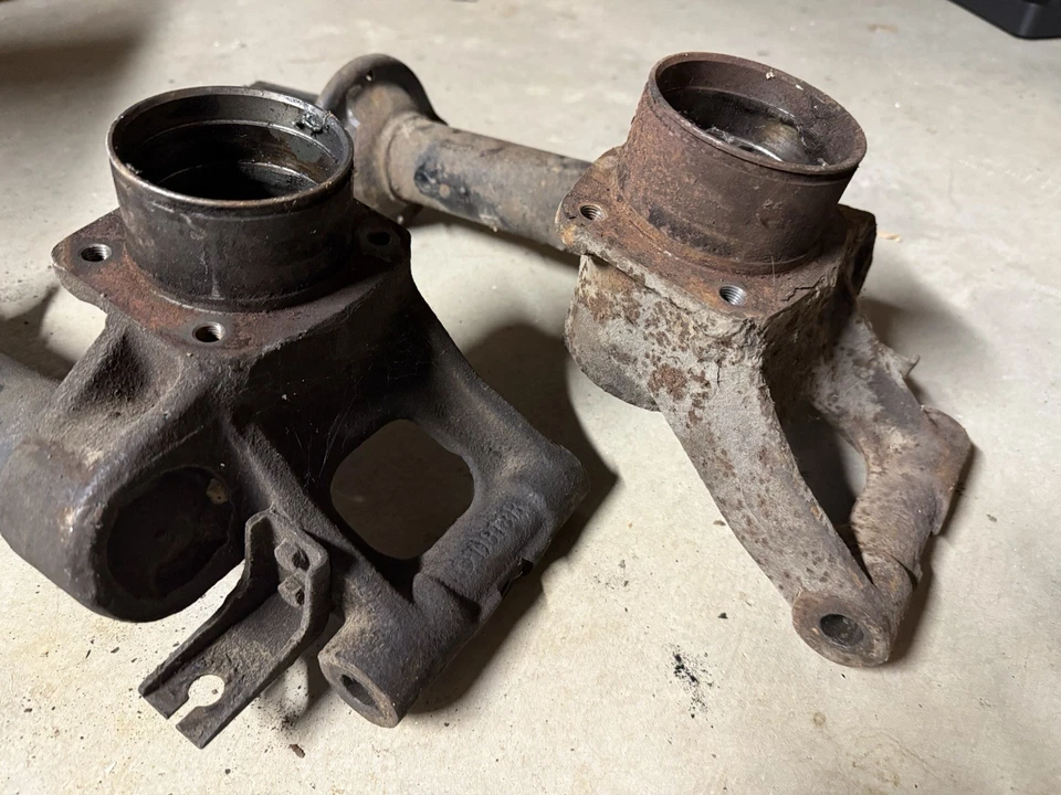 Juego de nudillos puntal trasero Datsun 240Z Foto 4 de 4