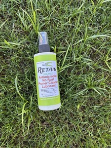 RETAIN Organic Pruner Cleaner & Garden Tool Lubricant. Non Corrosive formula 4oz