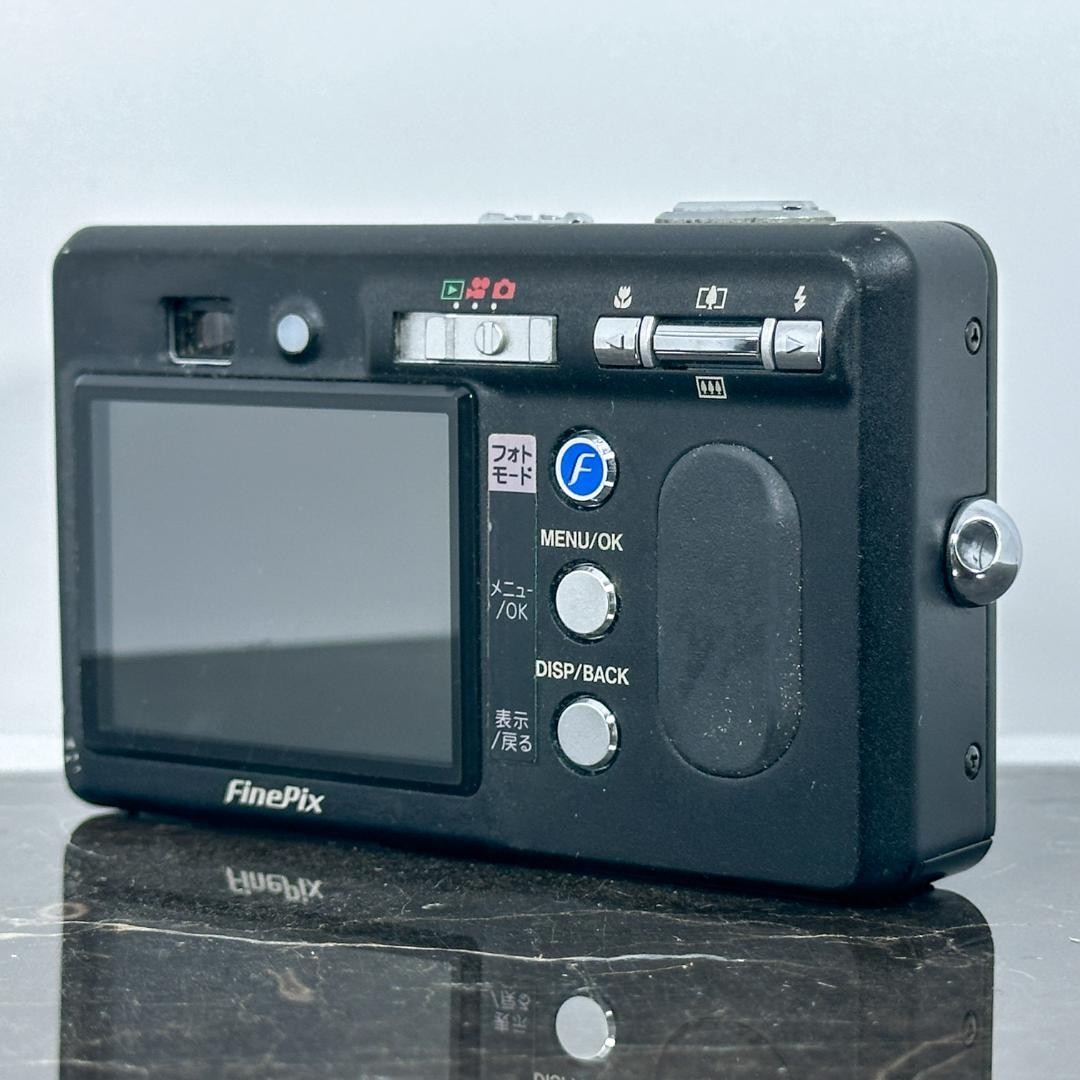 FUJIFILM FinePix F455 Black Digital Camera Compact Retro