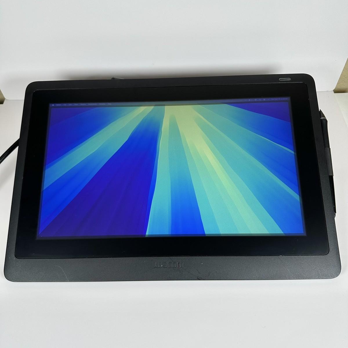 ワコム Wacom Cintiq 16 Pro Pen 2 Wacom Cintiq 16 Drawing Tablet w/ Pro Pen 2 w/Tilt Response