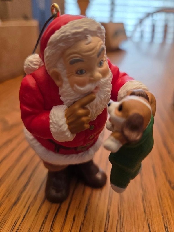 Hallmark “ New Christmas Friend”  1998 Membership Ornament- Archives Collect.