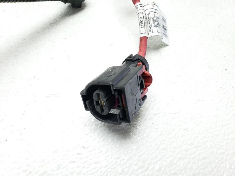 BMW X1 2018 cable de batería positivo línea de cableado OEM 8 677 251 Foto 3 de 4
