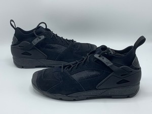 nike air revaderchi triple black