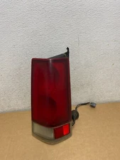 2000 to 2002 Chevrolet Express Right Passenger RH Side Tail Light Oem L7450 DW