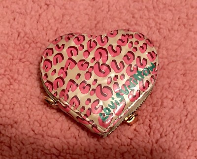 Beautiful,Authentic Louis Vuitton  Steven Sprouse Pink Heart Leopard Coin Purse