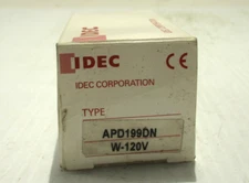 NEW IDEC APD199DN-W-120V WHITE LENS PILOT LIGHT