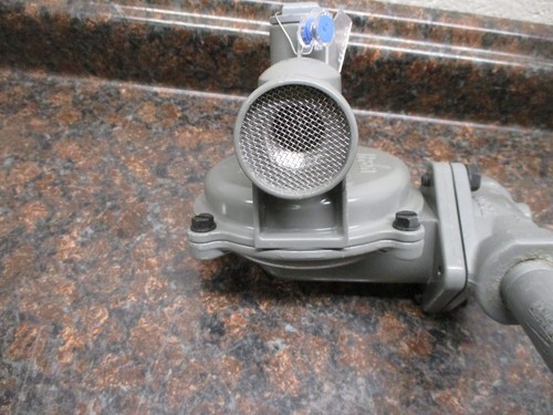 Itron B42R Gas Pressure Regulator 3/16 ORIFICE FREE SHIPPING - Picture 3 of 6