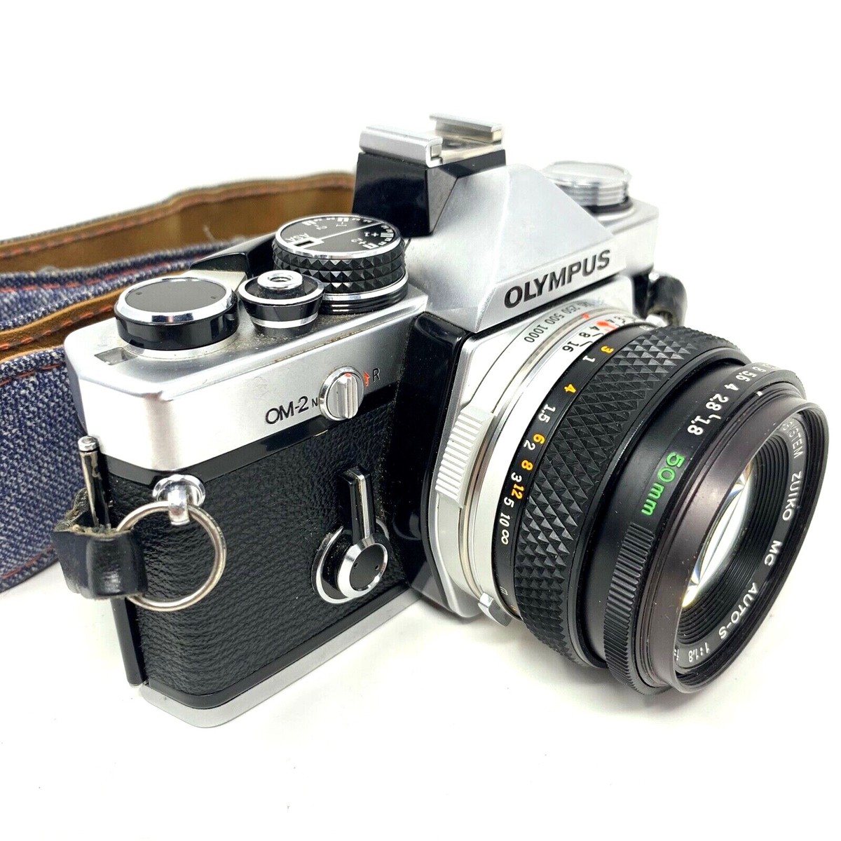 OLYMPUS OM-2N 35mm SLR Camera MINT G.Zuiko 28mm/50mm/205mm OLYMPUS OM-2N 35mm SLR Camera MINT G.Zuiko 28mm/50mm/205mm