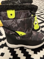 Stiefel Jungen Gr 30/31 Warm