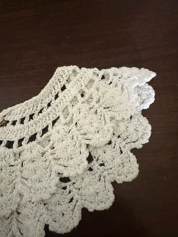 Collar de ganchillo de encaje hecho a mano vintage crema festoneado encaje ganchillo ¡Hermoso! Foto 3 de 4