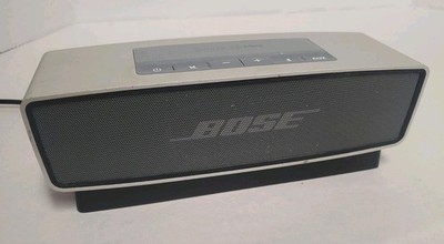 Bose SoundLink Mini Portable Bluetooth Speaker w/OEM Charging Cable, Base Read