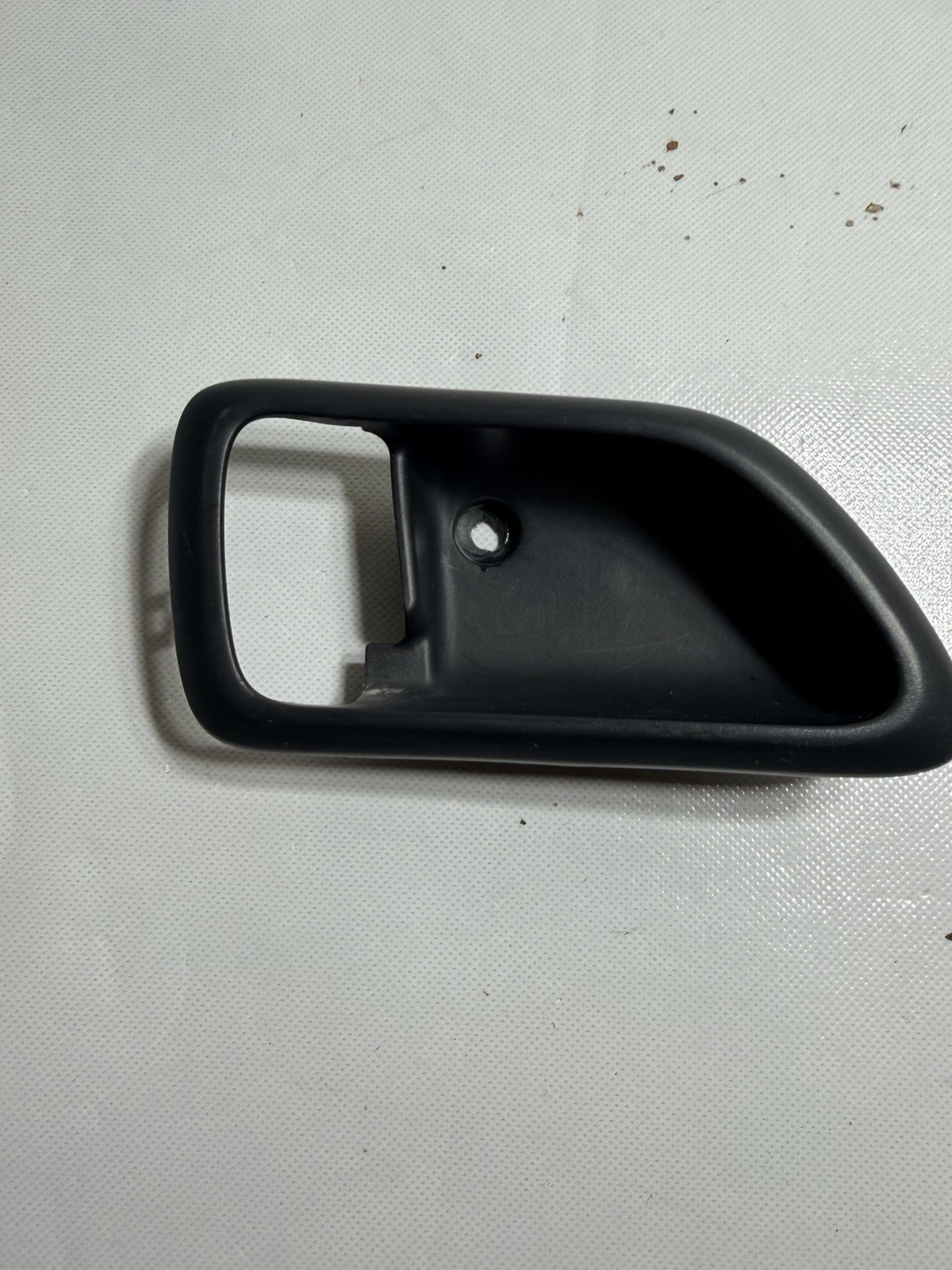 04-12 Colorado Canyon Interior Door Handle Bezel Trim Driver Side Left B19 Black