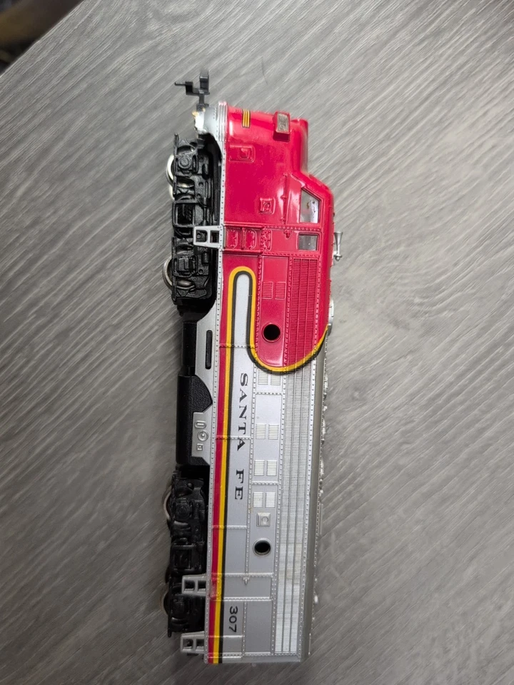 Vintage Bachman HO Scale Santa Fe Lighted Locomotive Red Silver Black #307 - Image 3 of 4