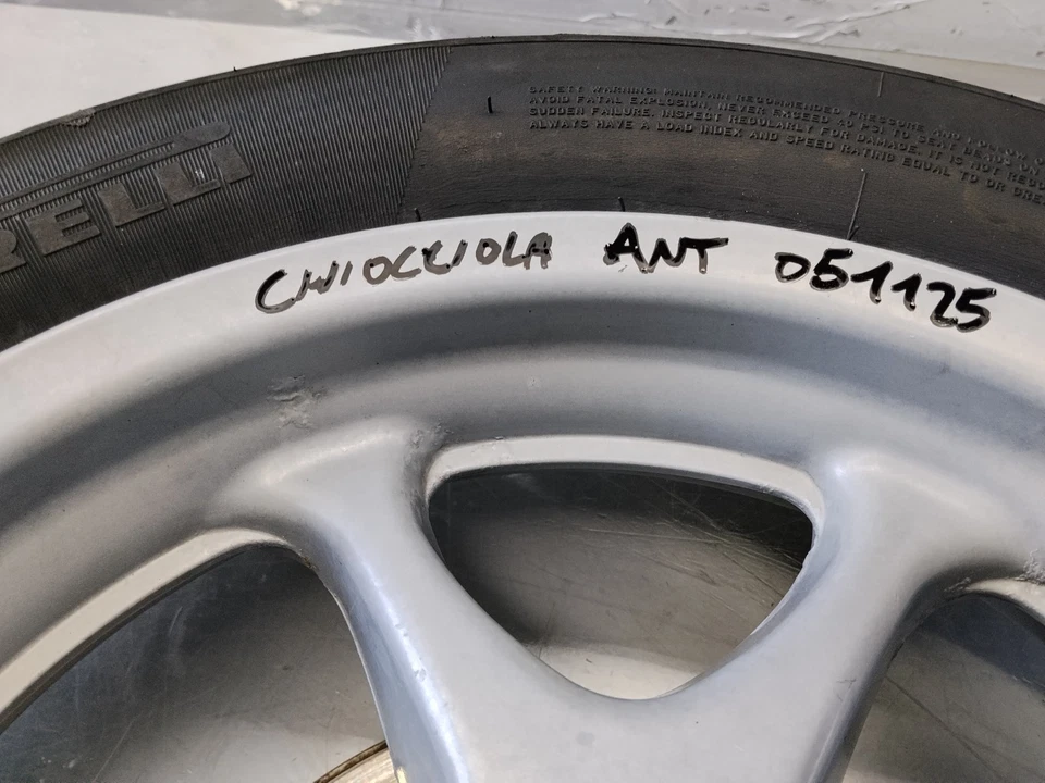 13x2.75 Ruota Anteriore Cerchio Honda @ Chiocciola 125 150 Dylan 2000 2006 Wheel - Immagine 4 di 4