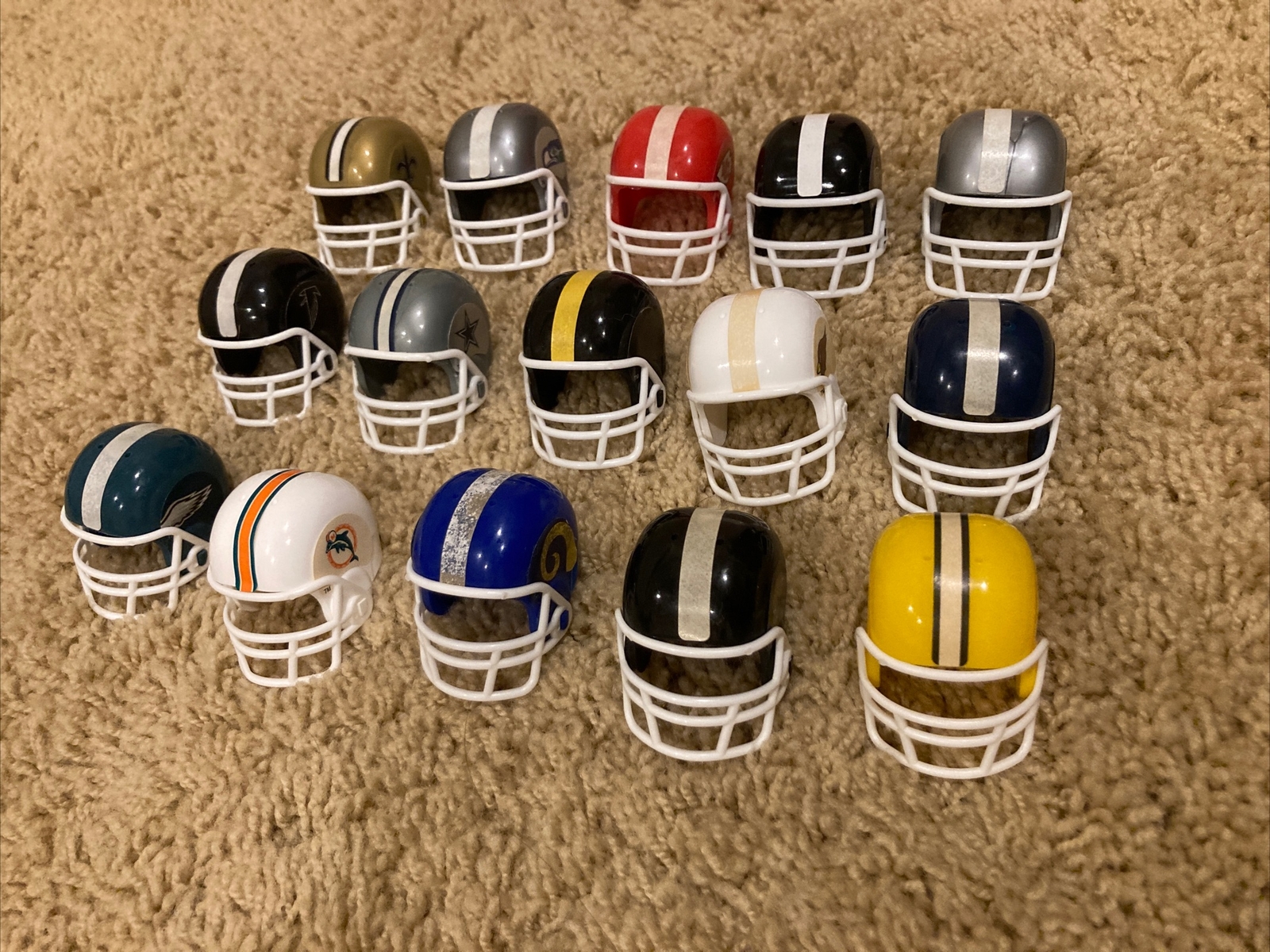 Mini Plastic Football Helmets Lot Of 15 Pocket Size NFL Plastic Gumball