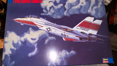 2 kits - Hasegawa F-14A  1/72  Tomcat ''Bicentennial'' and Super Tomcat D model
