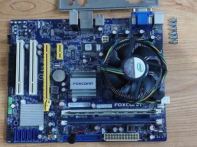 Foxconn G41MX-F 2.0 Socket 775 MB+CPU Intel Celeron E3400 2.6GHz.+ 