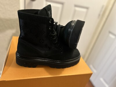 LOUIS VUITTON Black LV Ranger Boots Mens LV US