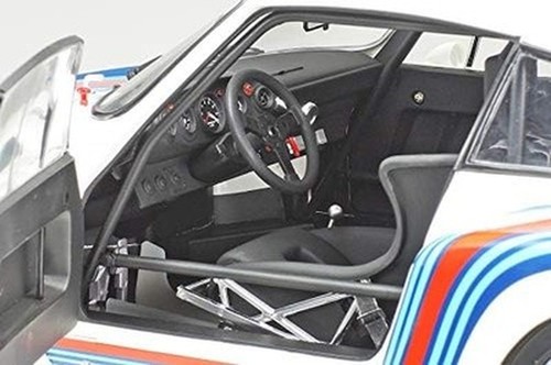 Kit Modelo Plástico Tamiya 1/12 Porsche 935 Martini con Piezas Grabadas 12057 - Imagen 5 de 10