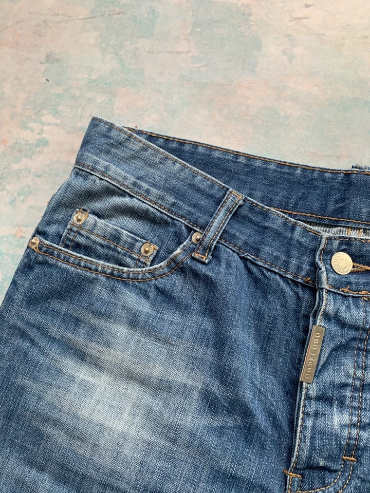 Pantalones cortos de mezclilla para hombre Dsquared2 azules talla 34 de lujo Foto 4 de 4