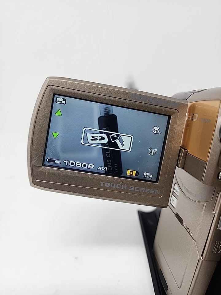 DXG Luxe Collection 1080P  DXG - 5E8V HD Camcorder Gold HDMI w/ Battery - Image 2 of 4
