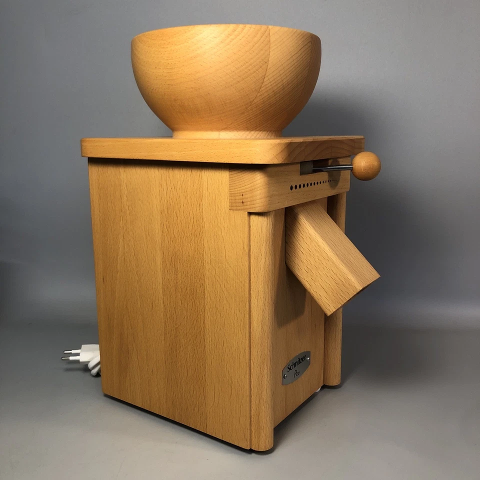 Schnitzer Getreidemühle Pico mit Holztrichter Mühle aus Buche Massivholz #1 - Bild 4 von 4