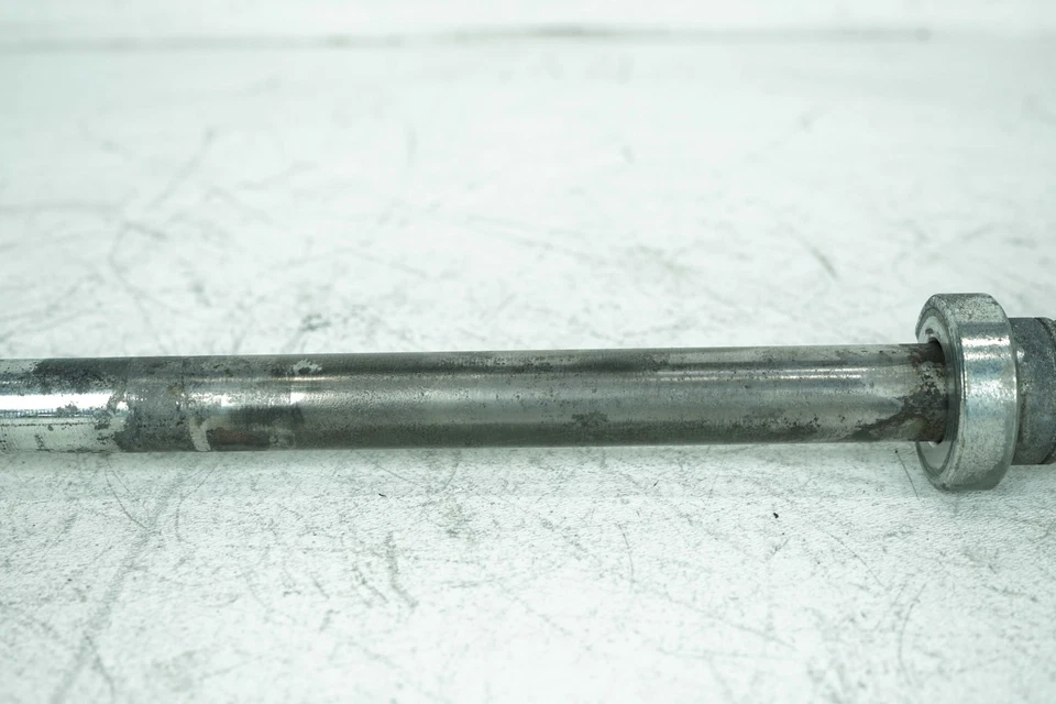 Harley Softail Fat Boy 2002 FLSTFI eje de rueda trasera eje perno 41110-79 Foto 3 de 4