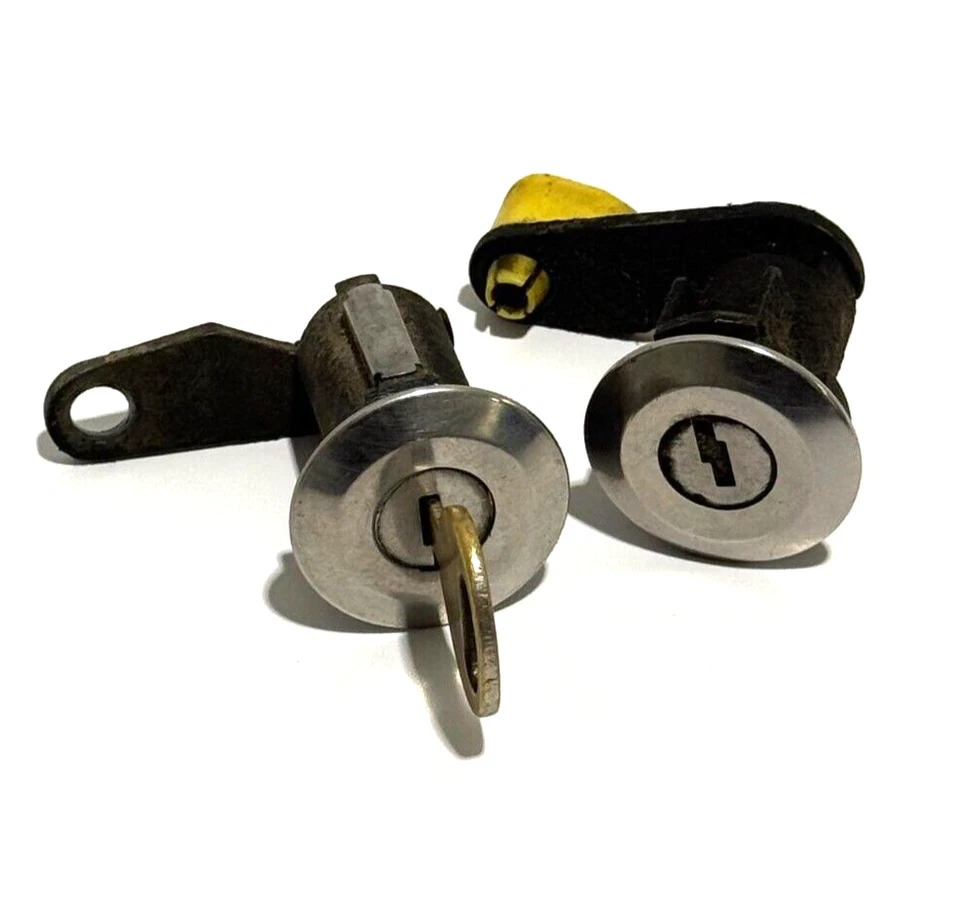 1980-1996 Ford F150 F250 F350 Door Lock Cylinder Left Right Pair w/ Key OEM - Image 4 of 4